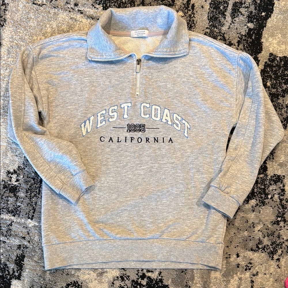 🛍️West Coast Gray Half-Zip Sweater